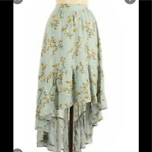 🐈NWT Xhilaration Floral Skirt🐈
